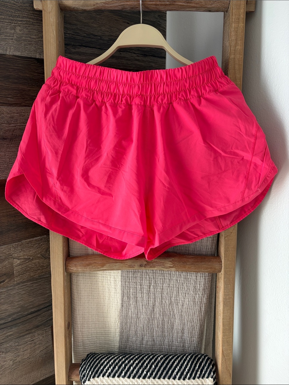 Lululemon ‘Track That’ Shorts